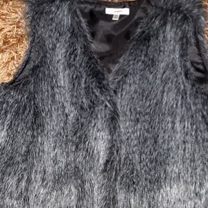 Roommates faux fur vest